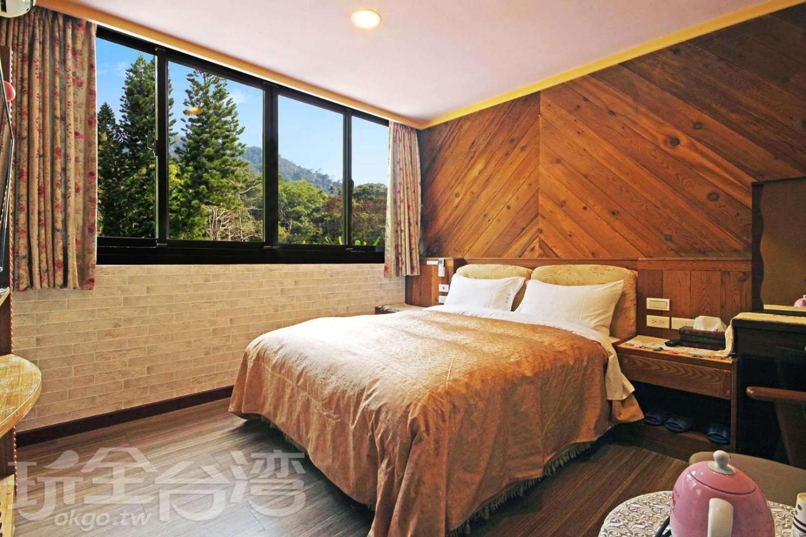 Sun Moon Lake Tan Hsiang Yu B&B Yuchi Exteriör bild